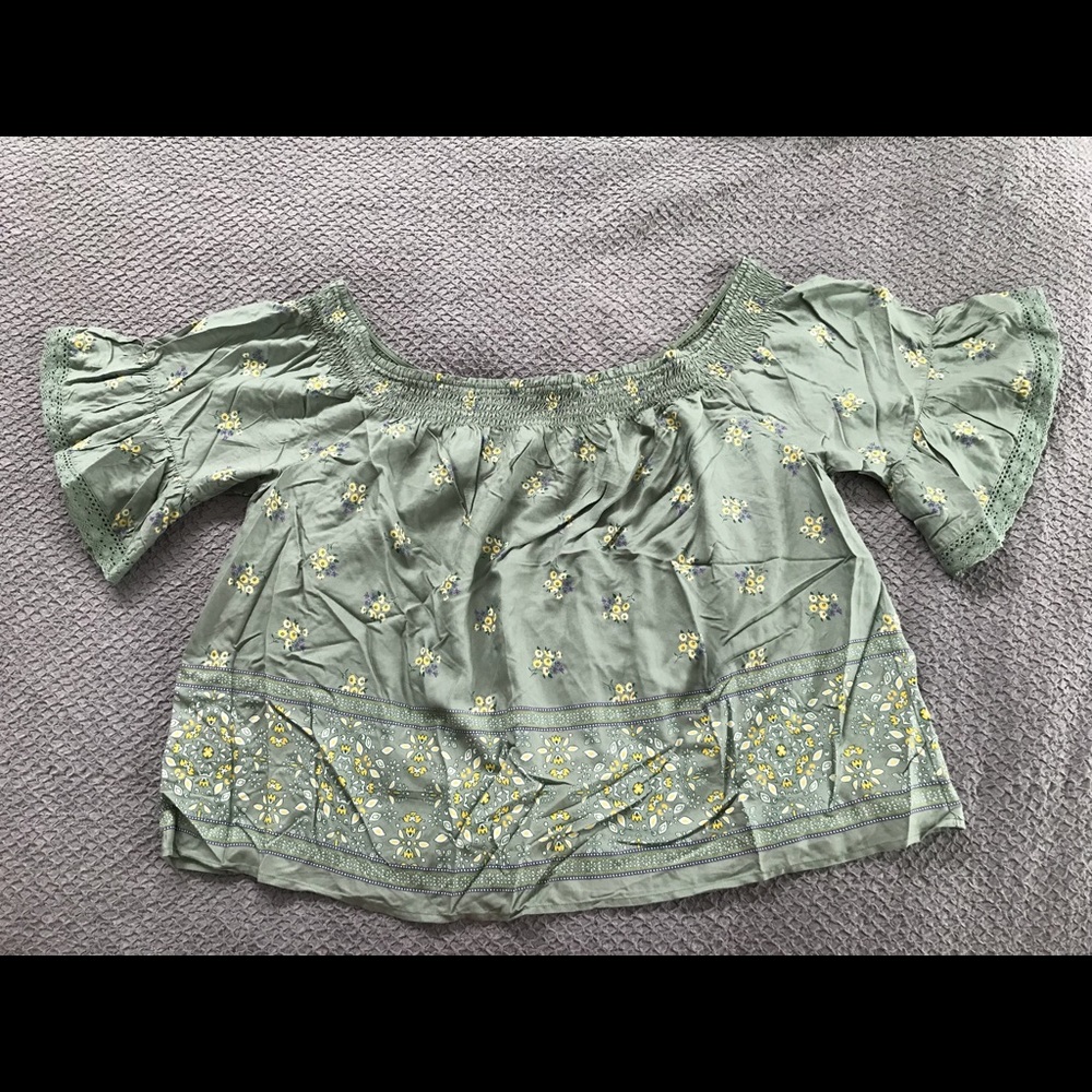Maurice’s olive colored off the shoulder top. NWT